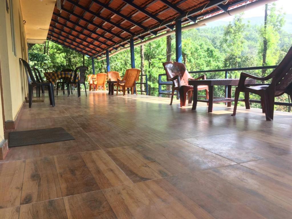 Cloud 9 Homestay Attigundi エクステリア 写真